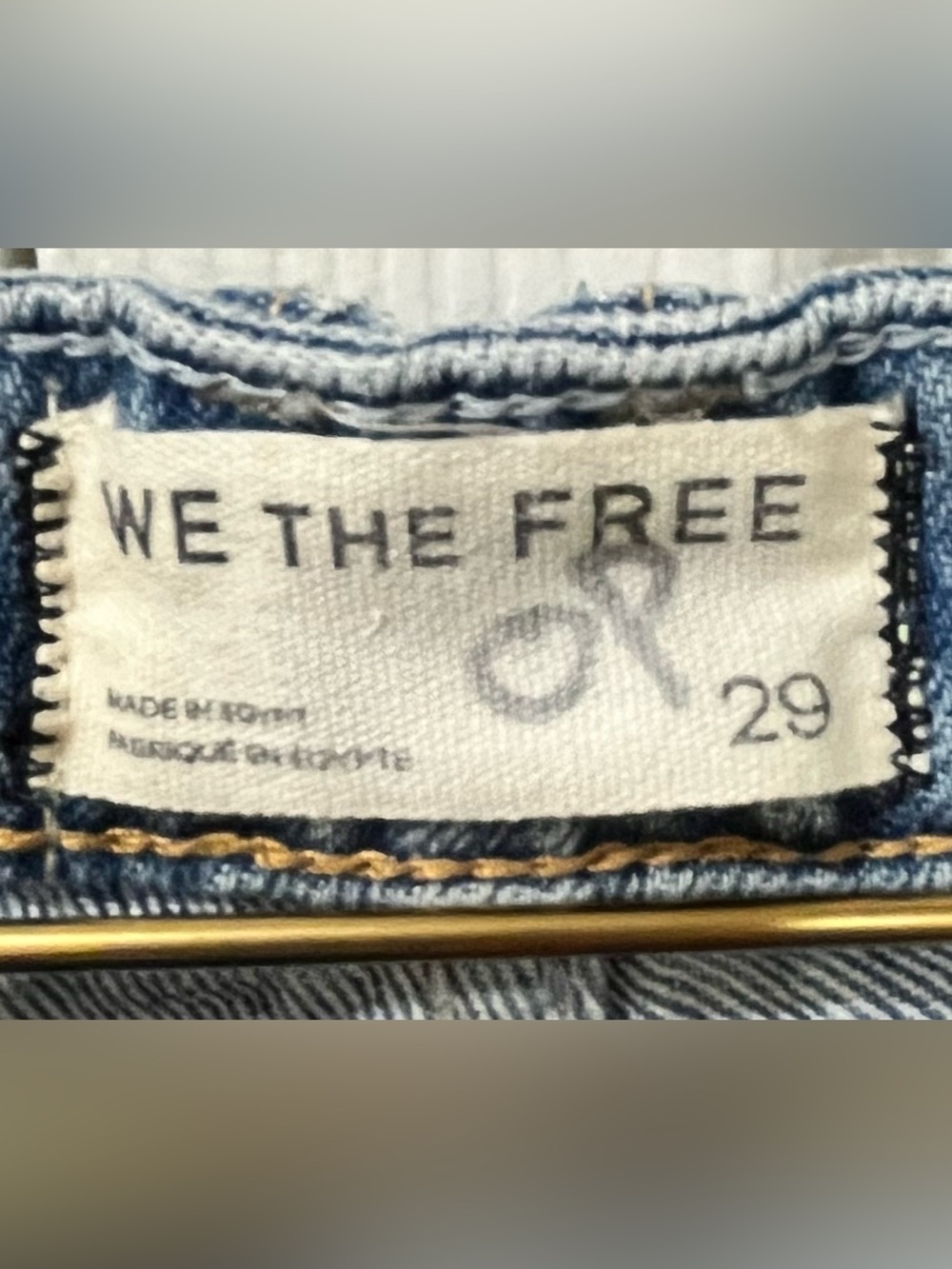 We The Free "Nia" Boyfriend Jeans by Free People, medium wash, size 29 - Picture 10 of 10